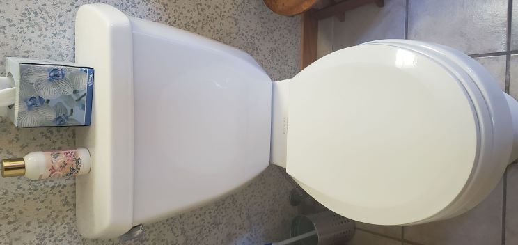 Toilet 2.jpg