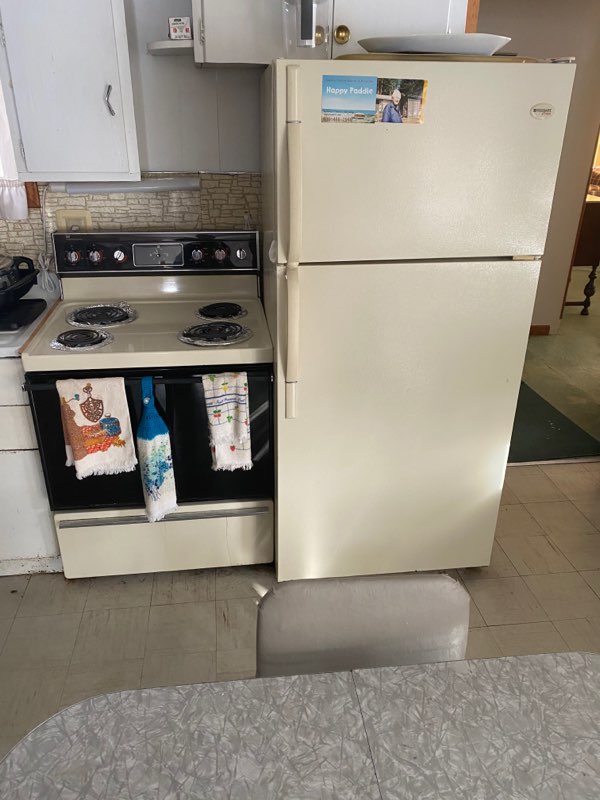 stove fridge.jpg